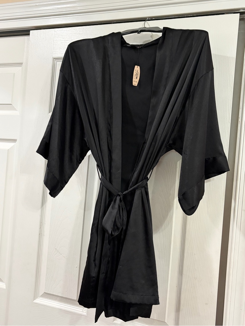 Victoria's Secret Black Satin Short Kimono Robe